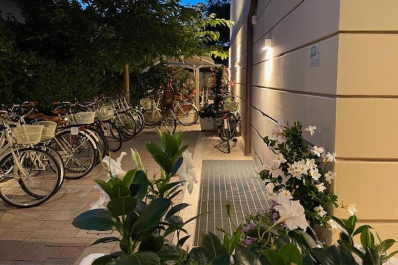 Hotel Villa Barsanti Pietrasanta Eksteriør billede